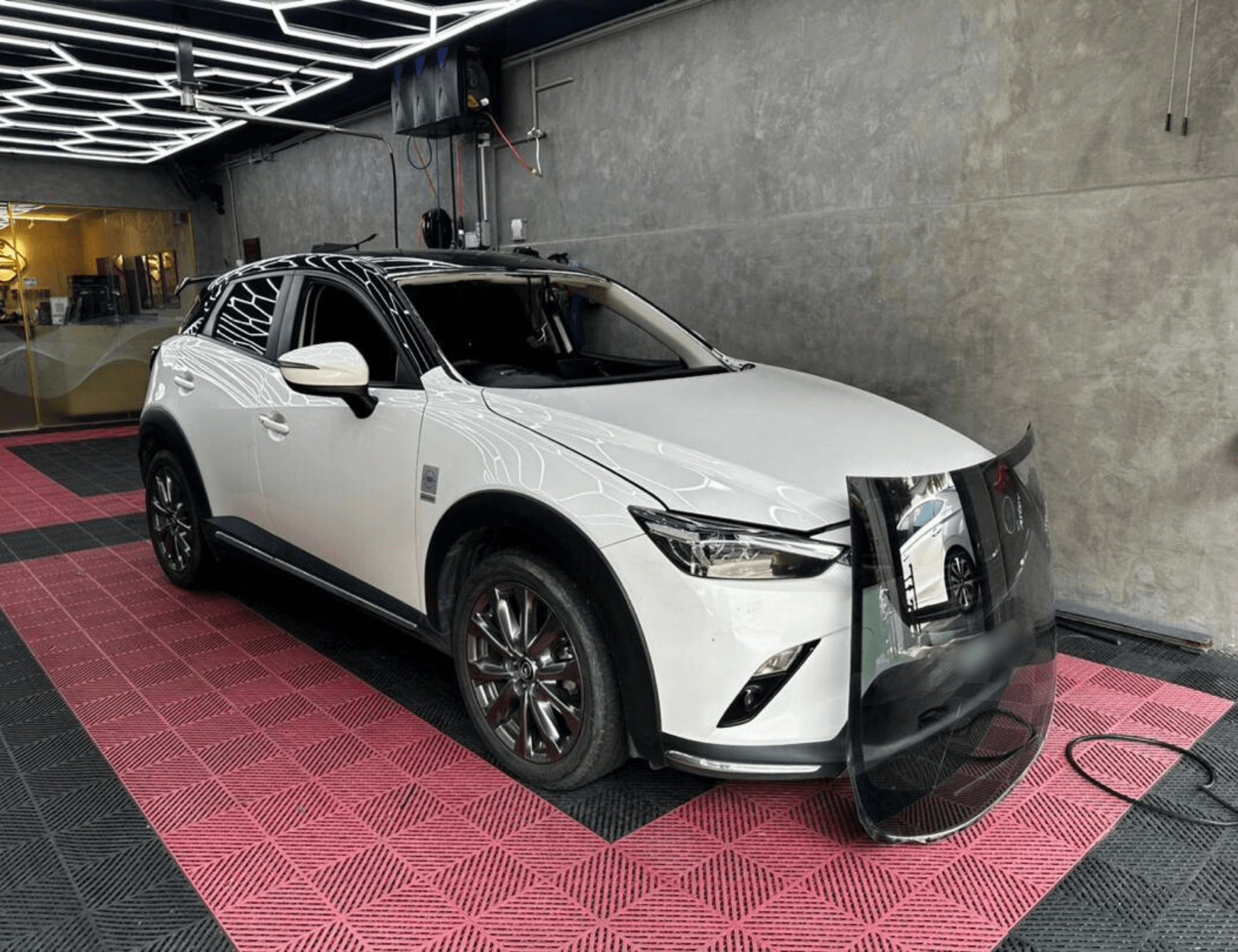 Windscreen Replacement Service 4